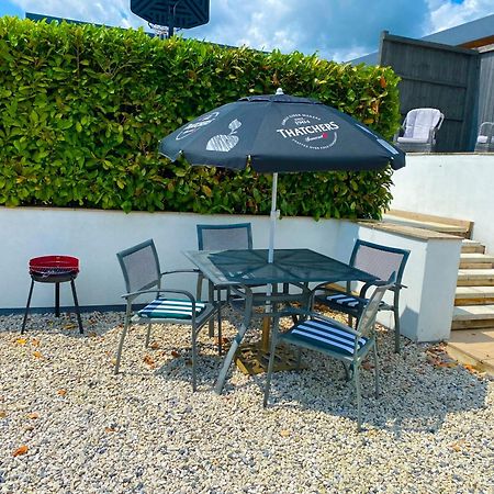 The Retreat, Sauna & Hot Tub, Charming & Cosy Gem Blandford Forum Ngoại thất bức ảnh