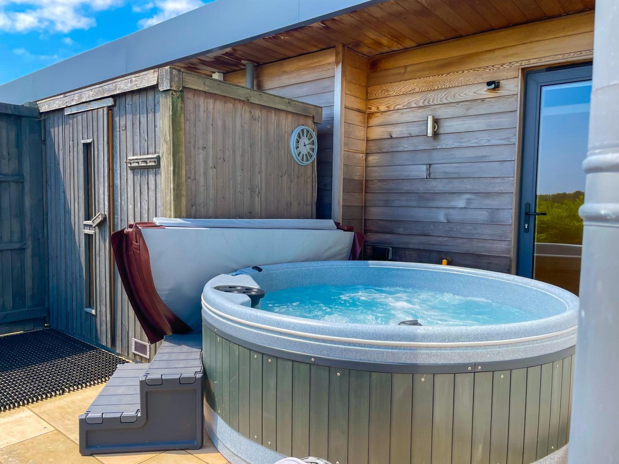 The Retreat, Sauna & Hot Tub, Charming & Cosy Gem Blandford Forum Ngoại thất bức ảnh